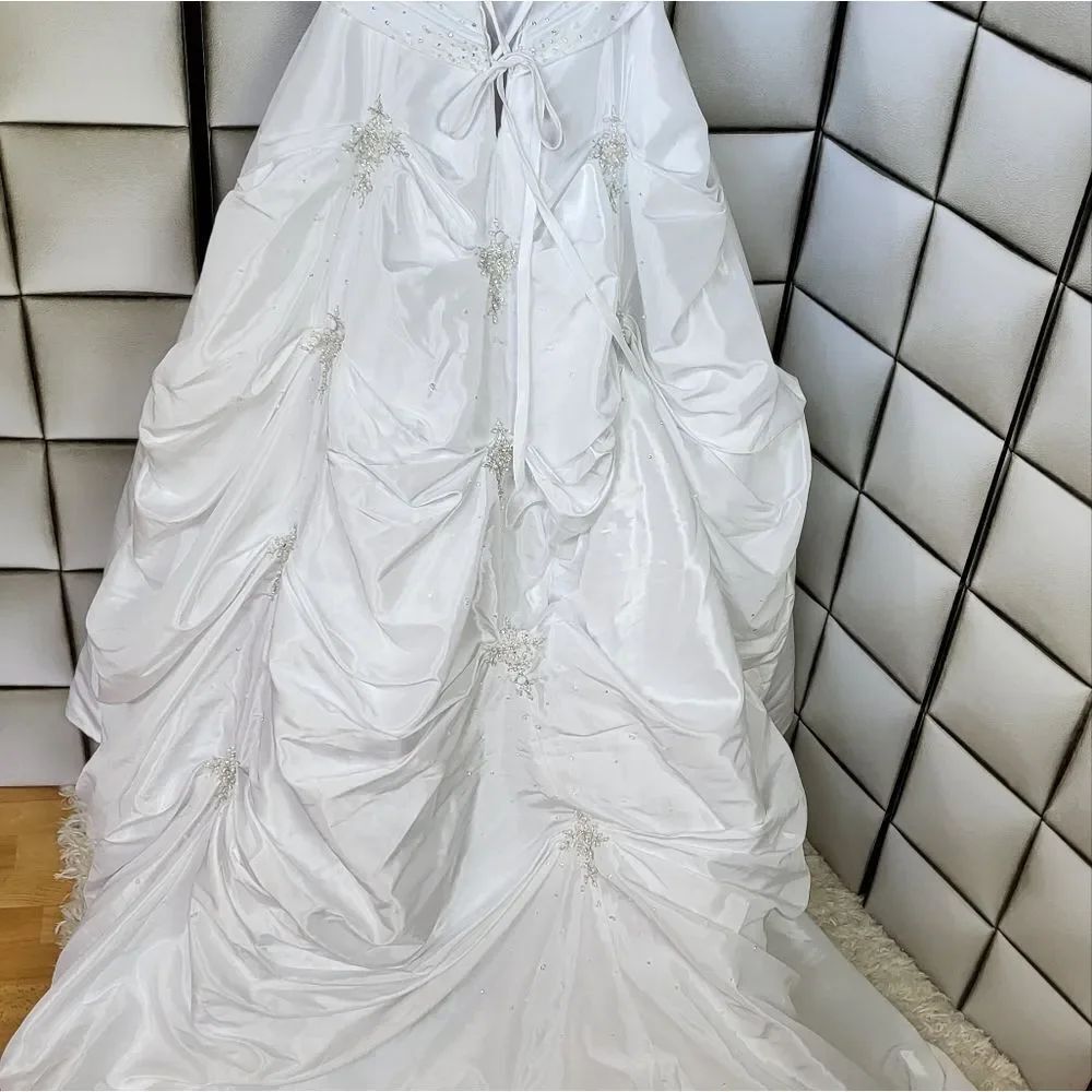 Alfred Angelo bridal gown - Picture 9 of 12